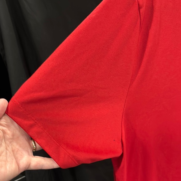 Nike Men's Red T-Shirt - Picture 4 of 5